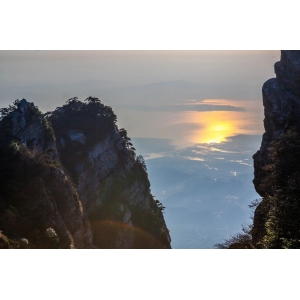 朱放《題竹林寺》